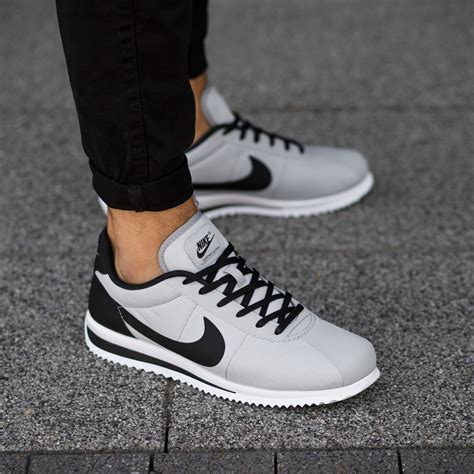 ladenzeile nike cortez grau herren|Nike Factory Stores.